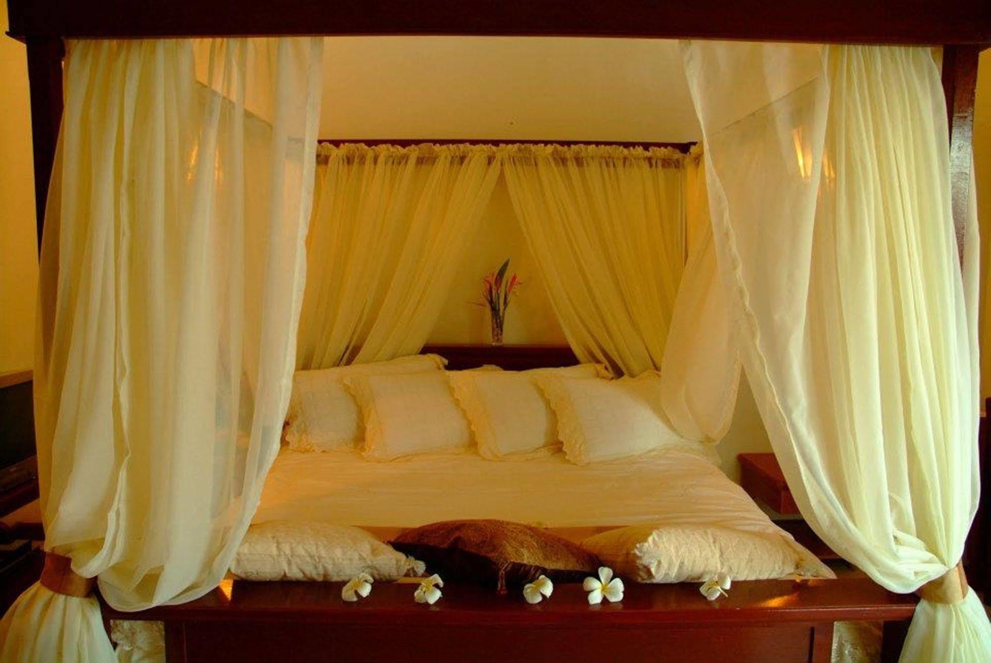 Crystal Paradise Resort Spa & Winery Narra Extérieur photo
