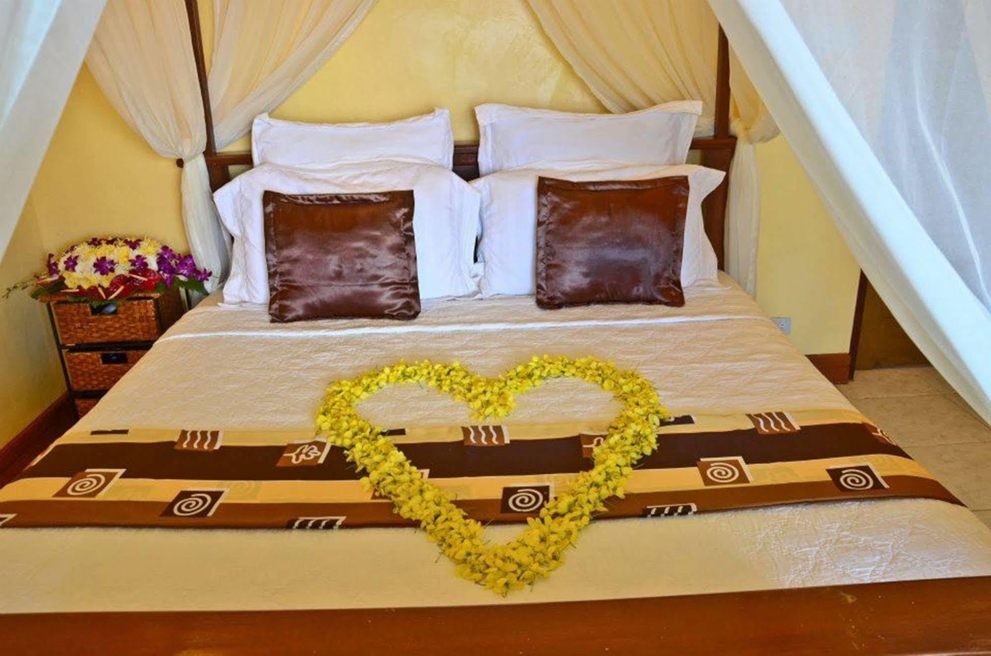 Crystal Paradise Resort Spa & Winery Narra Extérieur photo